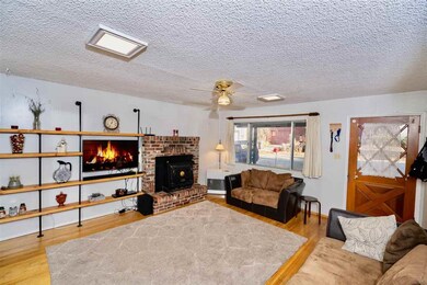 4104 Alpine St, Dunsmuir, CA 96025 - photo 4