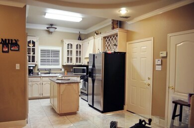 202 Green Jay Ln, Laredo, TX 78045 - photo 4