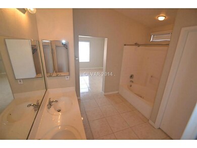 912 Moore Oaks Ct, Henderson, NV 89011 - photo 6