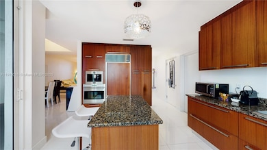 Trump Towers III - Sunny Isles Beach unit 504, Sunny Isles Beach, FL 33160 - photo 4