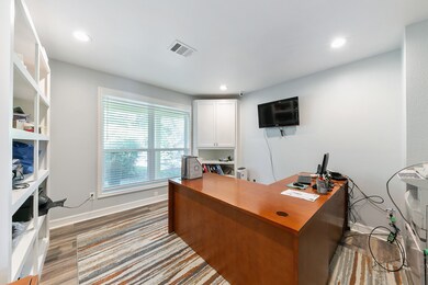 5604 Los Angeles St, Houston, TX 77026 - photo 6