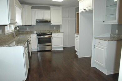 904 S, Parsons, KS 67357 - photo 3