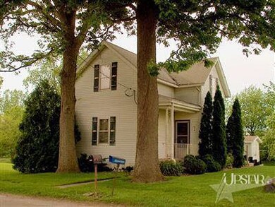 914 W Quincy St, Garrett, IN 46738 - photo 2