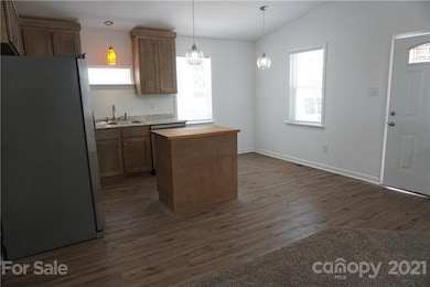 517 Brevard St, Statesville, NC 28677 - photo 6