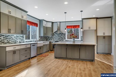 36234 Richardson Gap Rd, Scio, OR 97374 - photo 7