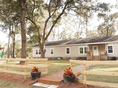 119 Sharonwood Dr, Crawfordville, FL 32327 - photo 2