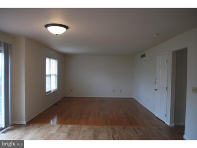 216 E Flagstone Dr, Newark, DE 19702 - photo 4