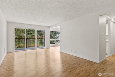 12631 NE 9th Place unit C205, Bellevue, WA 98005 - photo 4