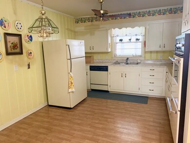 712 E 14th Ave, Cordele, GA 31015 - photo 7