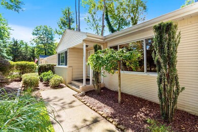 135 Valley Rd, River Edge, NJ 07661 - photo 3