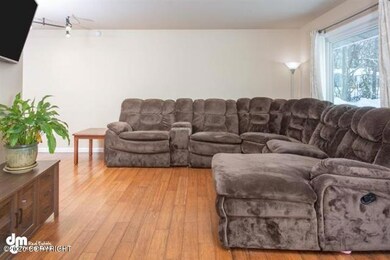 03-Living Room_DMD_8055
