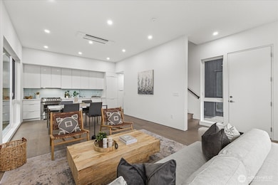 1114 26th Ave unit C, Seattle, WA 98122 - photo 6