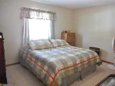 665 Hunt St SE, Lowell, MI 49331 - photo 6