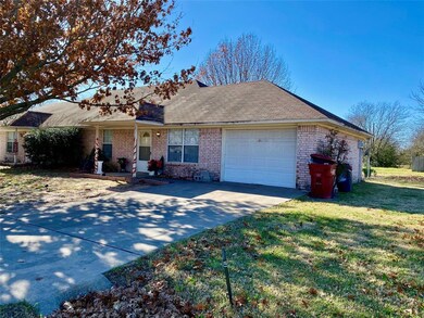 1705 Liberty St, Bonham, TX 75418 - photo 2