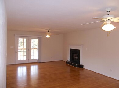 Crutchfield LR Fireplace (2)