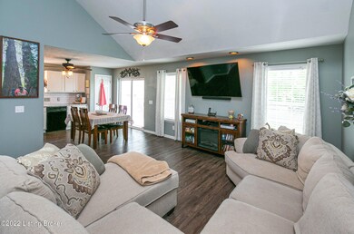 585 Helm Ln, Mount Washington, KY 40047 - photo 7