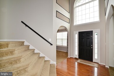 16901 Evening Star Dr, Round Hill, VA 20141 - photo 3