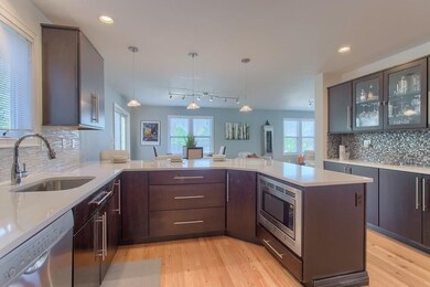 13 Cottage St unit 1, Wakefield, MA 01880 - photo 5