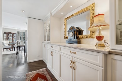 The Elm at Clark unit 3301-10, Chicago, IL 60610 - photo 2