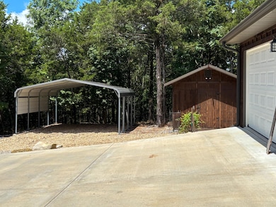 7 Devonshire Drive Theodosia, MO--97 (17