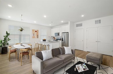 1010 Rosefinch Landing unit 4202, Hoschton, GA 30548 - photo 4