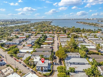 7996 Crespi Blvd unit 4, Miami Beach, FL 33141 - photo 4