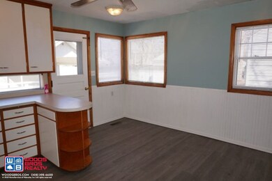 Kitchen / Dining