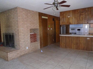 FIREPLACE /DINING AREA/BREAKFAST BAR