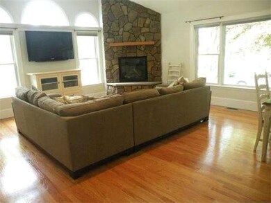 39 Lawrence St, Danvers, MA 01923 - photo 5