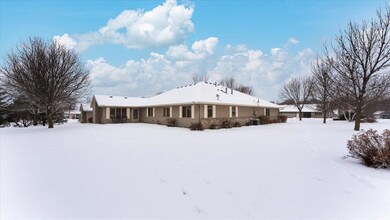 811 Westland St, New London, MN 56273 - photo 4