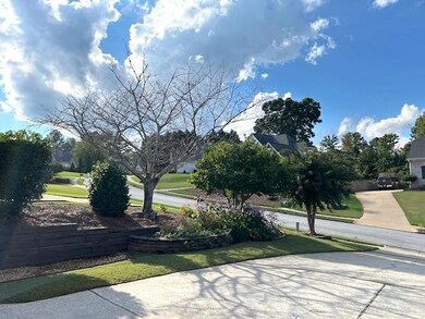 5400 Azalea Crest Ln, Sugar Hill, GA 30518 - photo 5