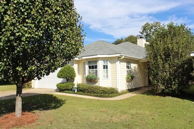 209 Denise St, Dothan, AL 36305 - photo 2