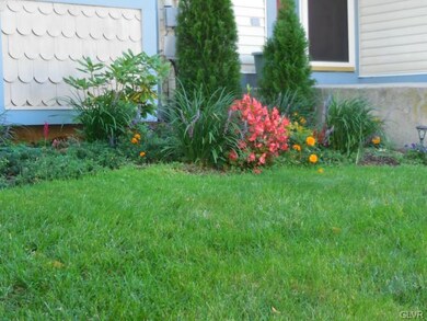 111 Franklin Ct, Bethlehem, PA 18020 - photo 3