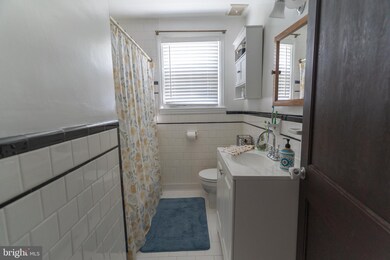 1813 Arbutus Ave, Halethorpe, MD 21227 - photo 6