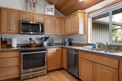 57687 Filbert Ln unit 8, Sunriver, OR 97707 - photo 3