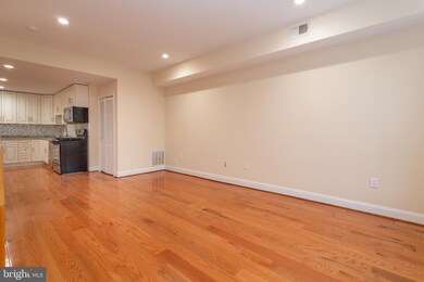 652 Newton Place NW unit 2, Washington, DC 20010 - photo 3