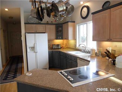 Kitchen Spacious kitchen with granite counter tops