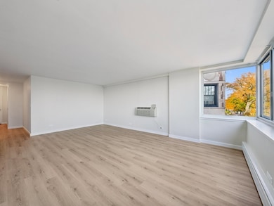 Lake Shore Condominium unit 3H, Chicago, IL 60610 - photo 4