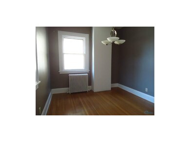 Dining Room. Unit 1