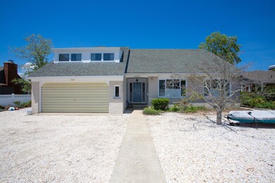 29 Pershing Blvd.