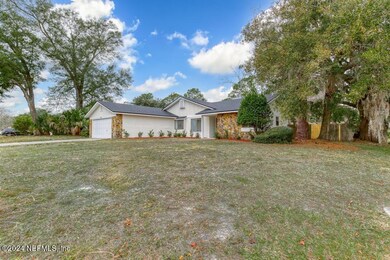 7227 Holiday Hill Cir N, Jacksonville, FL 32216 - photo 4