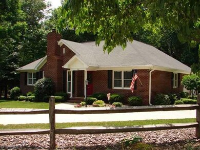 3167 Creekridge Dr, Asheboro, NC 27205 - photo 3