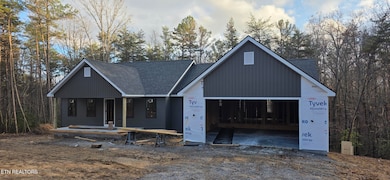 323 Cumberland Cove Rd, Monterey, TN 38574 - photo 4