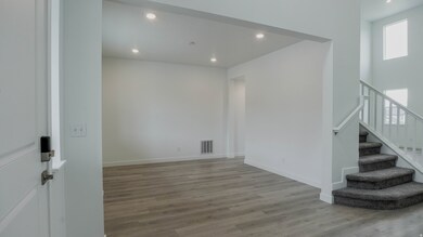 876 W Sika Cir unit 205, Saratoga Springs, UT 84045 - photo 5