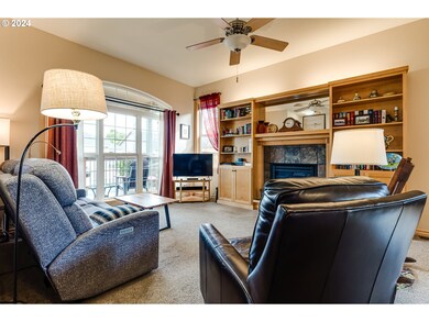 1547 Canal St, Springfield, OR 97477 - photo 5