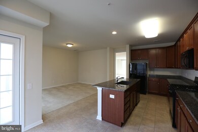 42783 Burrell Square unit UPPER, Ashburn, VA 20147 - photo 5
