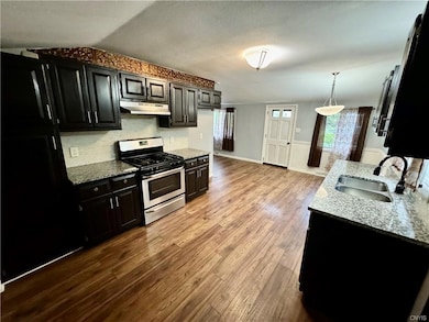 1808 Allen St, Utica, NY 13501 - photo 3