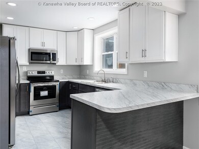 545 17th St, Dunbar, WV 25064 - photo 6