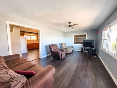 908 N Route 49, Casey, IL 62420 - photo 5