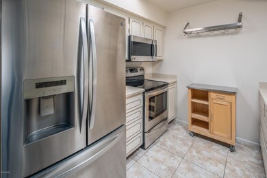 14208 N Newcastle Dr unit 15C, Sun City, AZ 85351 - photo 2